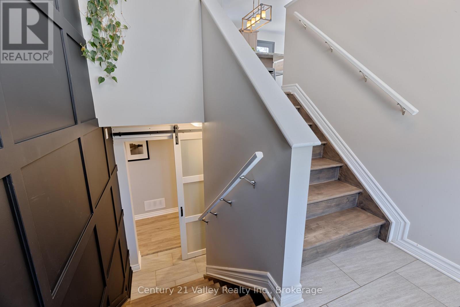543 ANDERSON ROAD — photo 38
