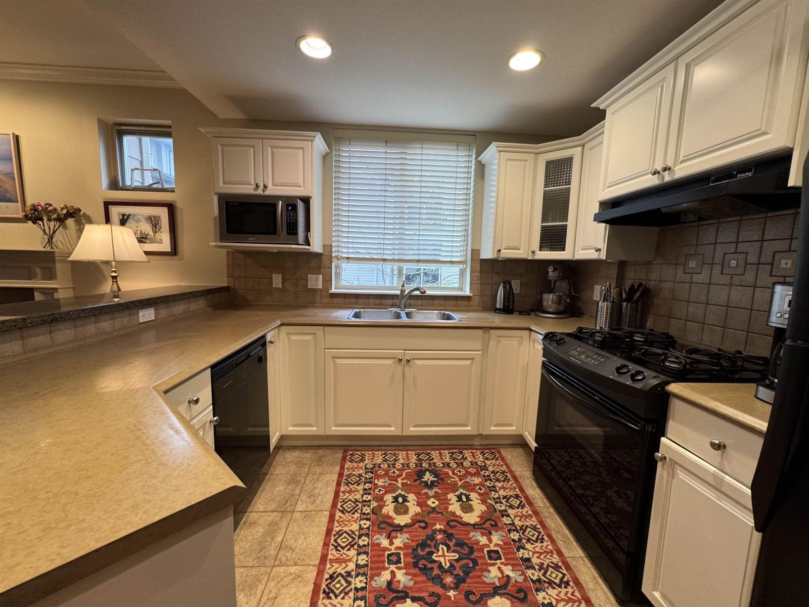 207 1787 154 STREET, Surrey