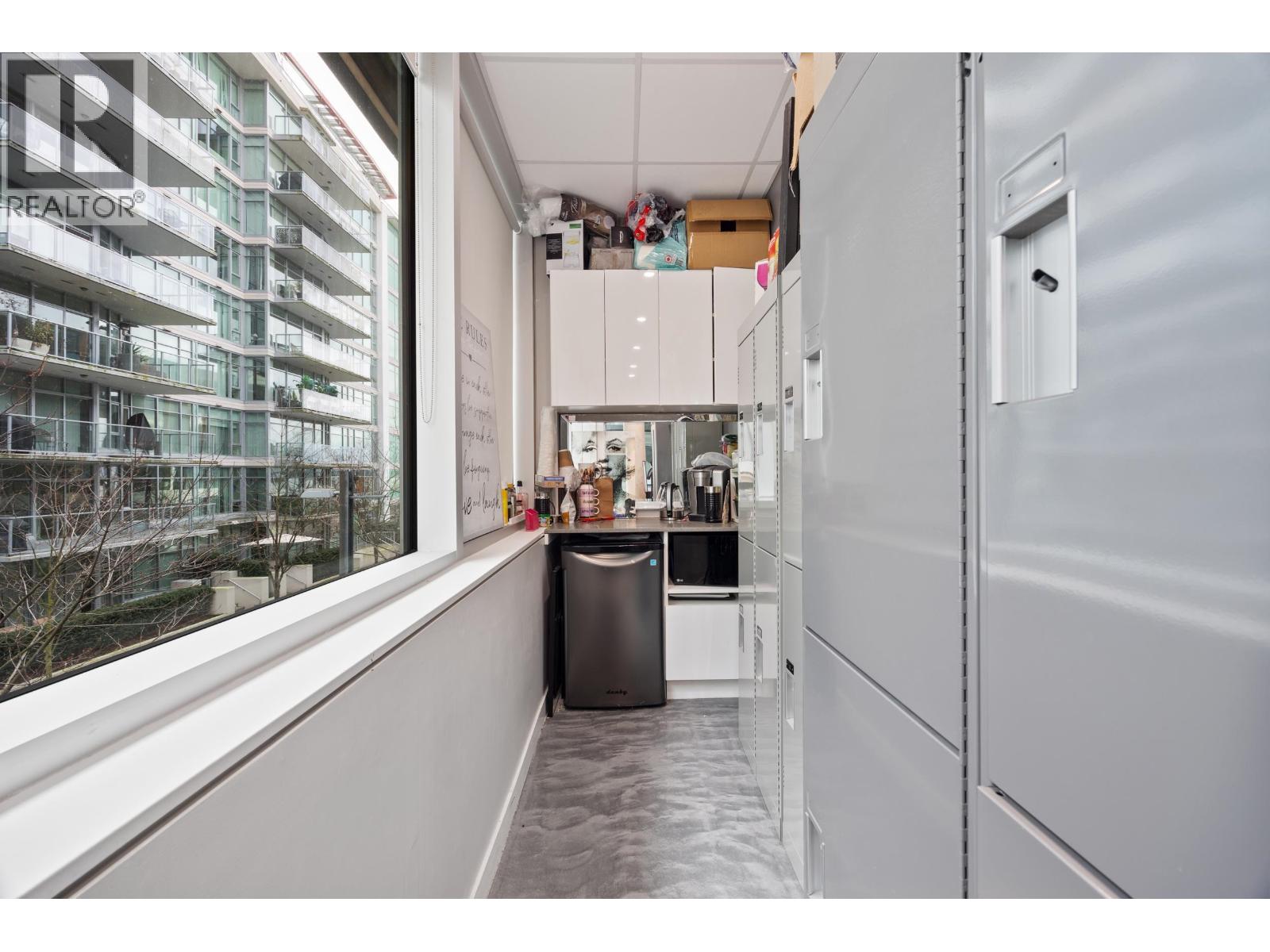 228 125 VICTORY SHIP WAY, North Vancouver