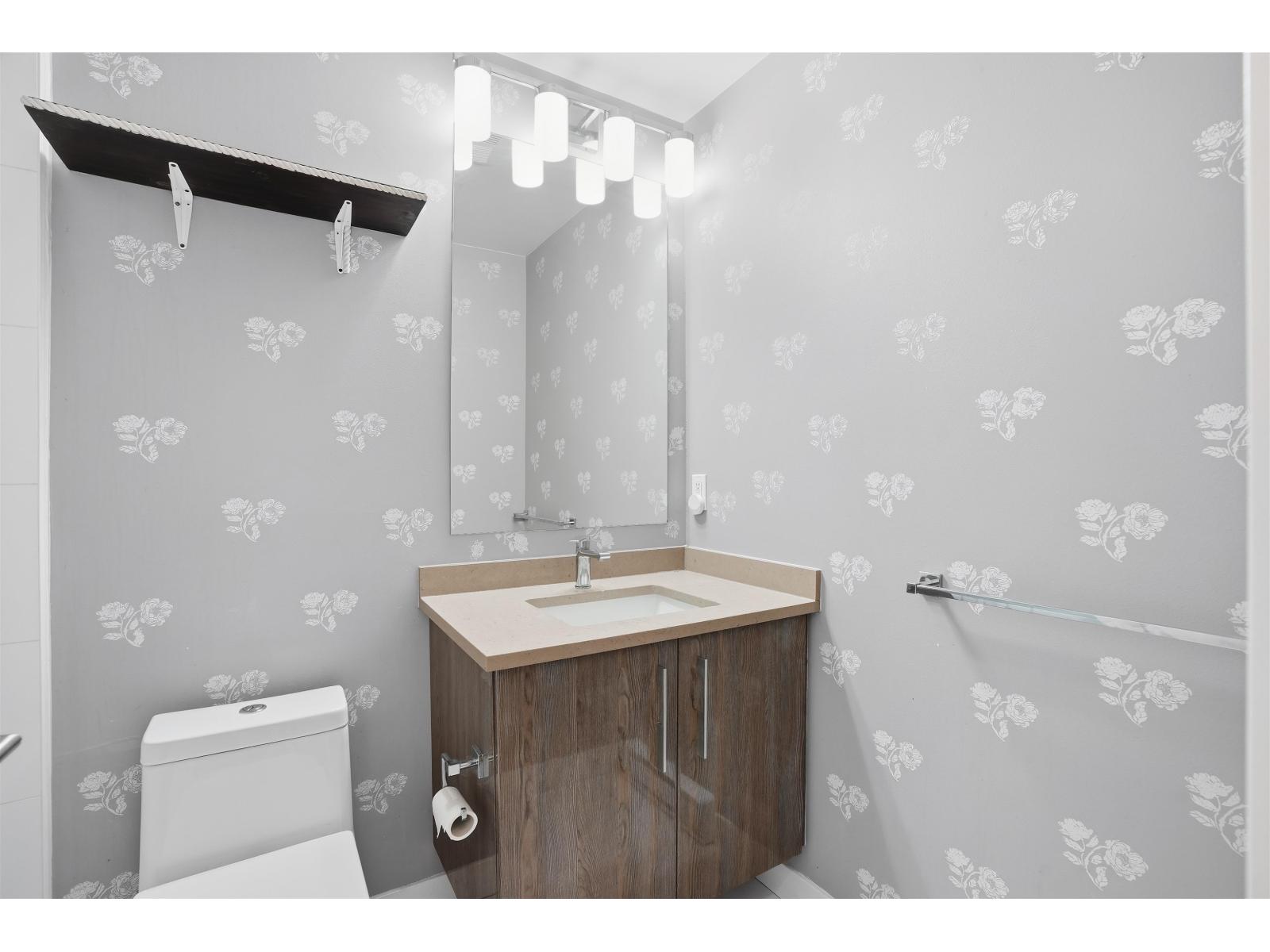 106 20829 77A AVENUE, Langley