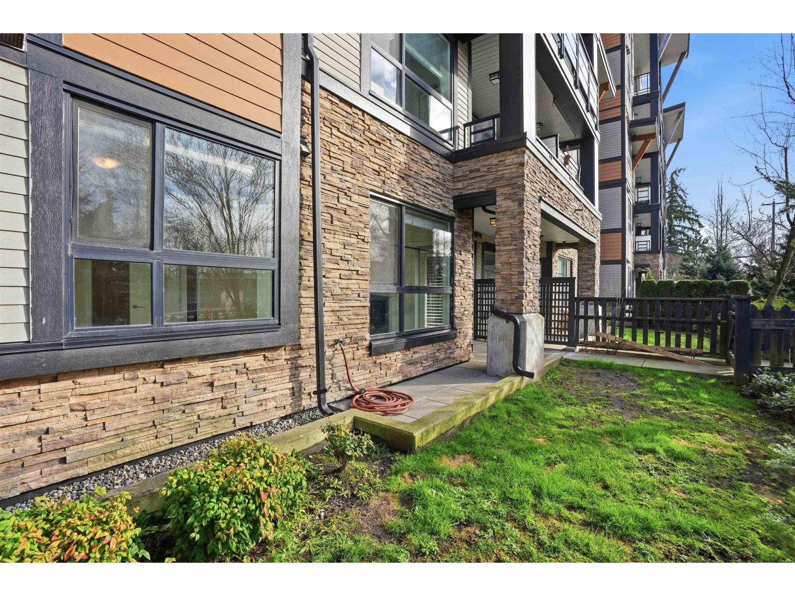 106 20829 77A AVENUE, Langley