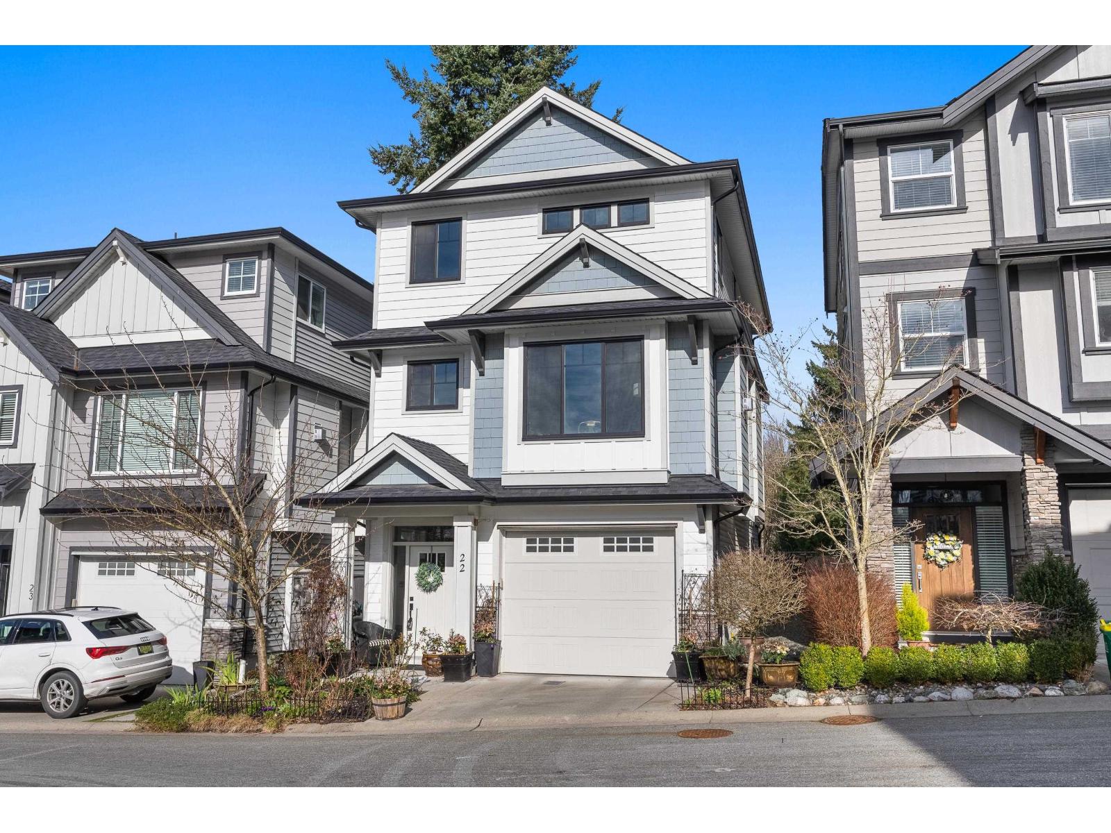 22 4295 OLD CLAYBURN ROAD