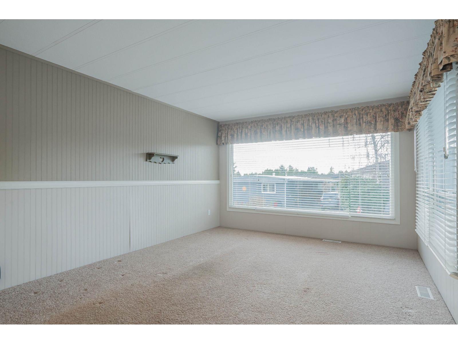 15851 SUFFOLK ROAD, Surrey