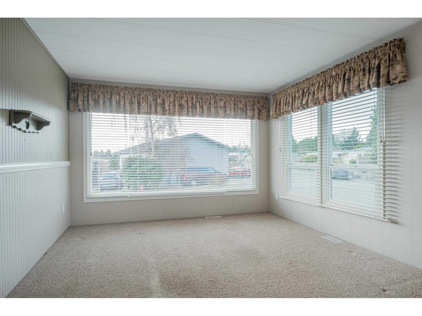 15851 SUFFOLK ROAD, Surrey