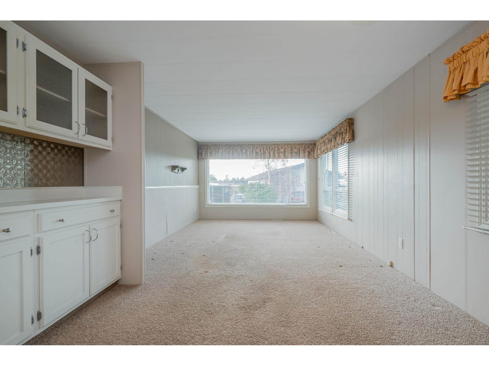 15851 SUFFOLK ROAD, Surrey