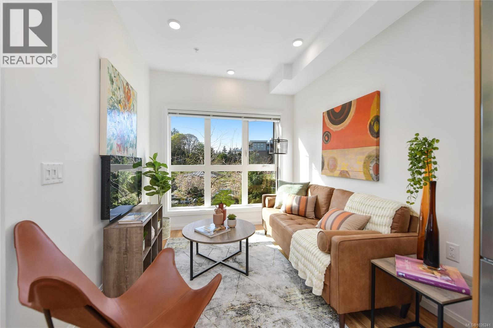 209 745 Travino Lane, Saanich