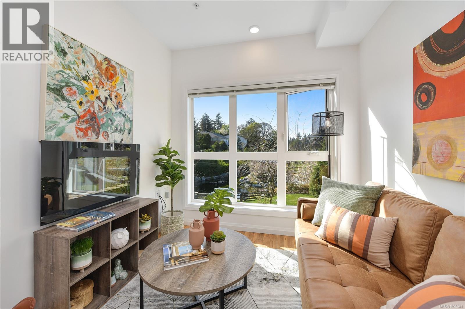 209 745 Travino Lane, Saanich