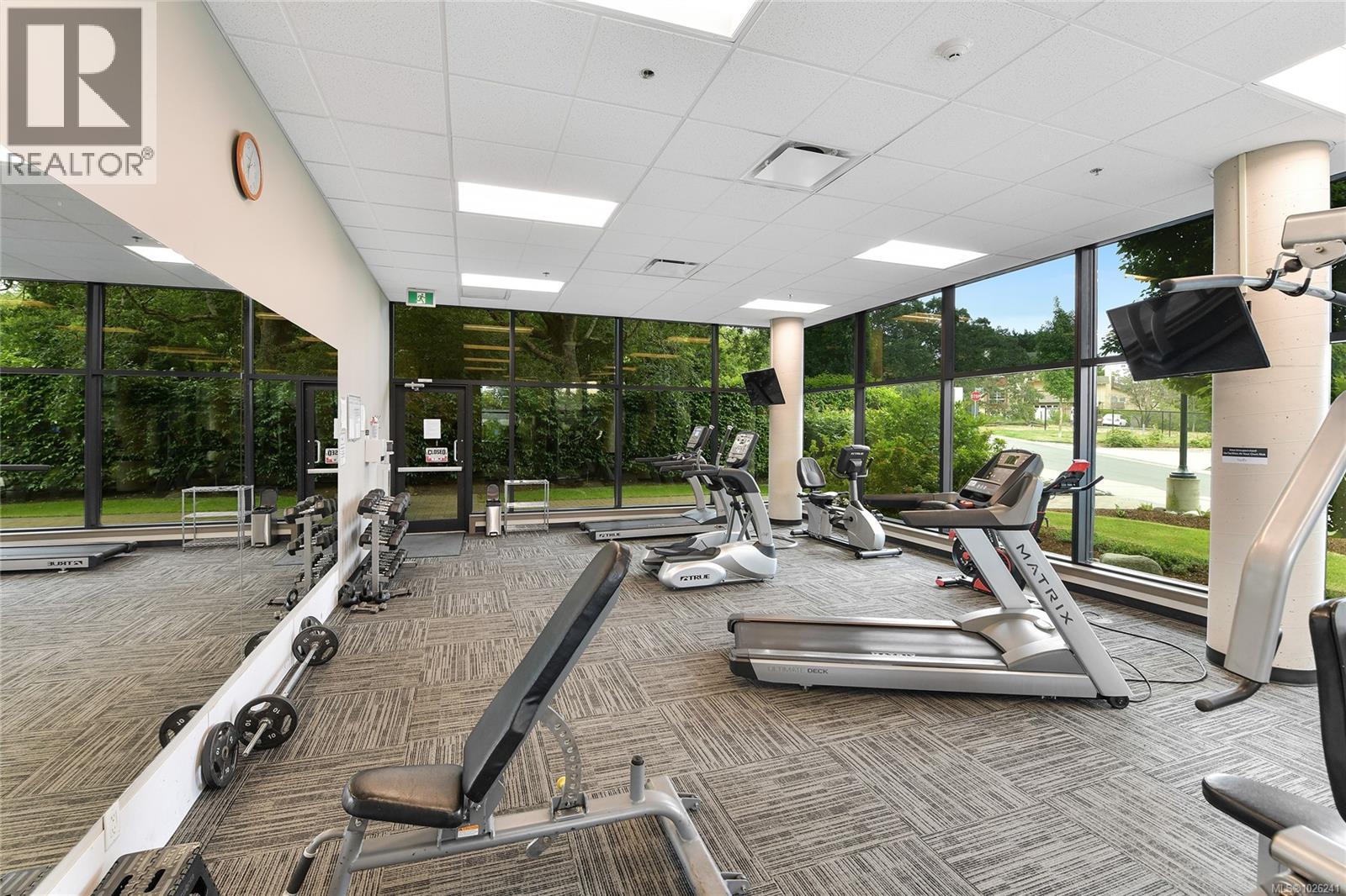 209 745 Travino Lane, Saanich