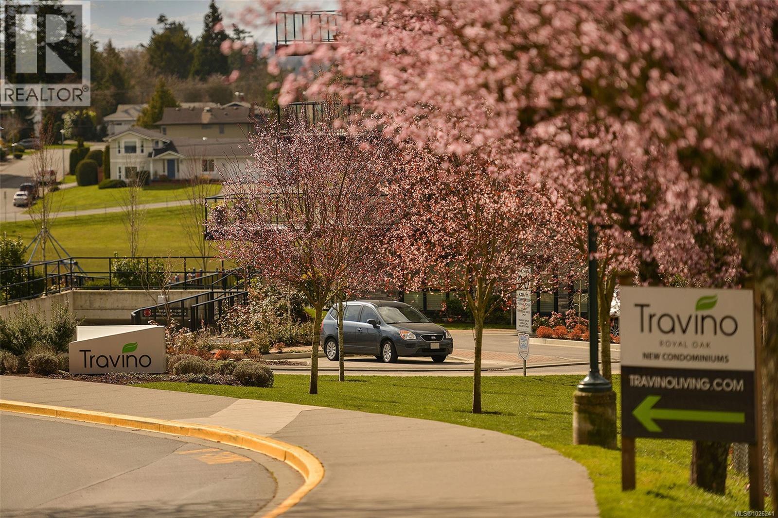 209 745 Travino Lane, Saanich