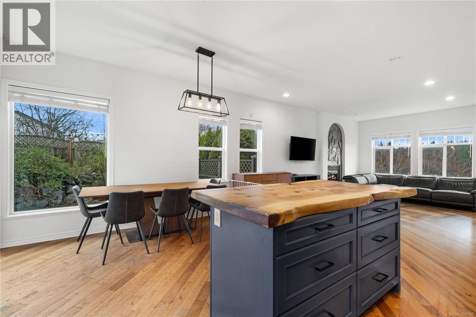 1244 Blesbok Rd, Campbell River