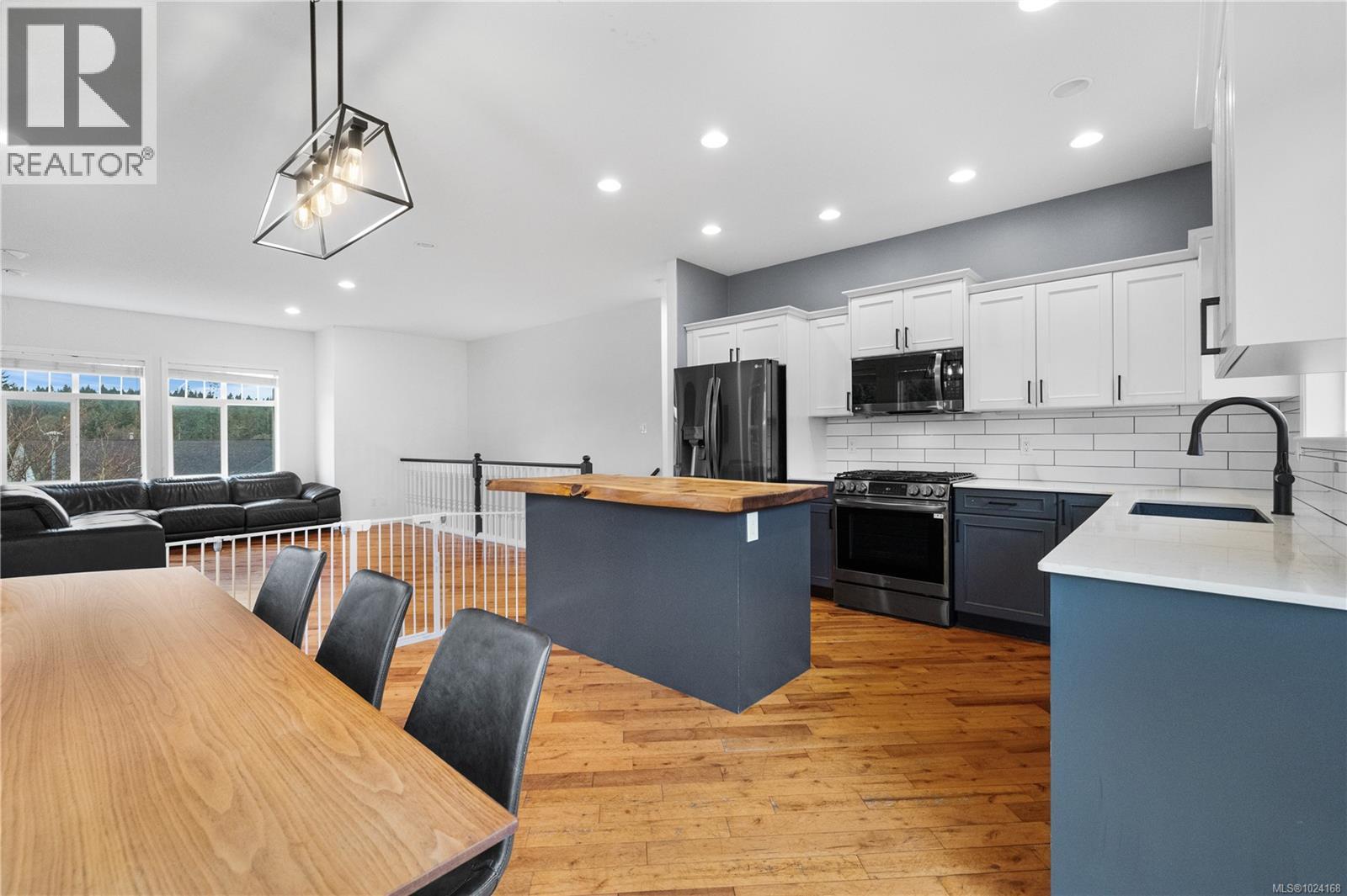 1244 Blesbok Rd, Campbell River