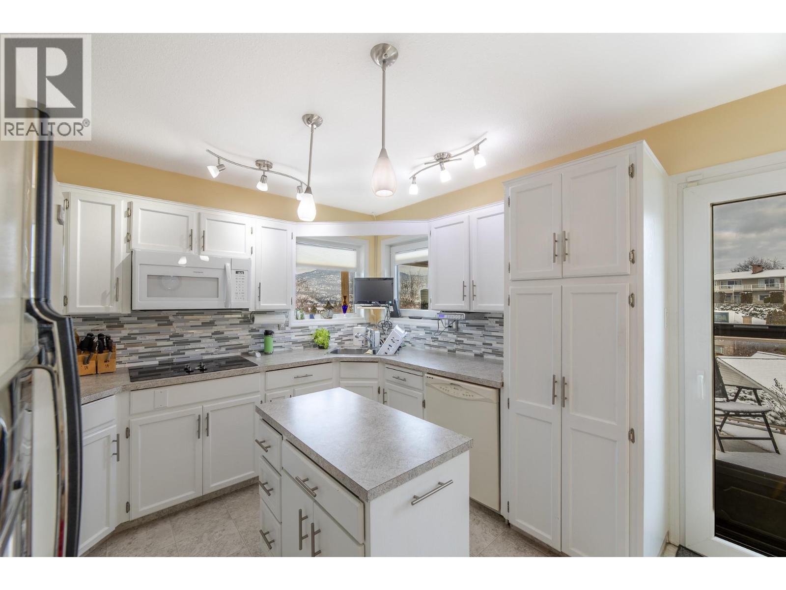 215 Greenwood Drive, Penticton