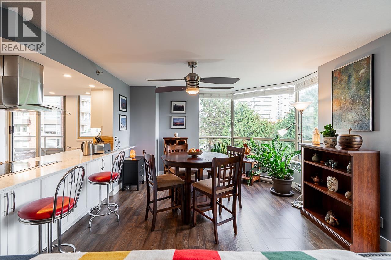 402 728 FARROW STREET, Coquitlam