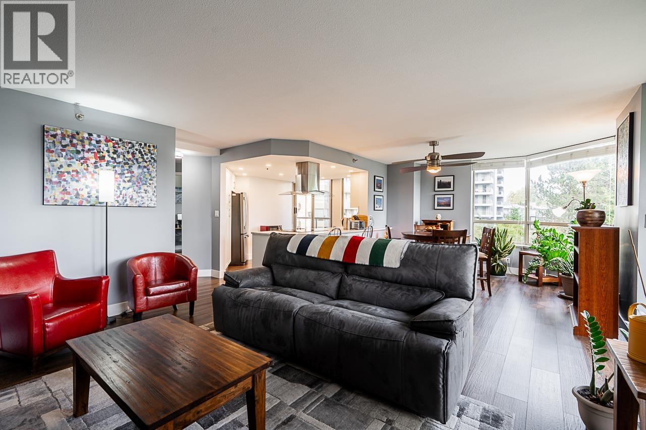 402 728 FARROW STREET, Coquitlam