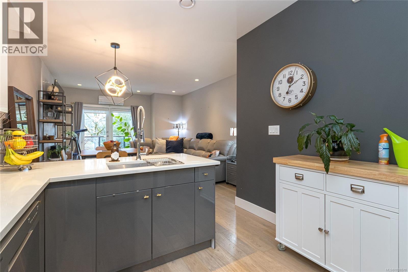 106 679 Wagar Ave, Langford