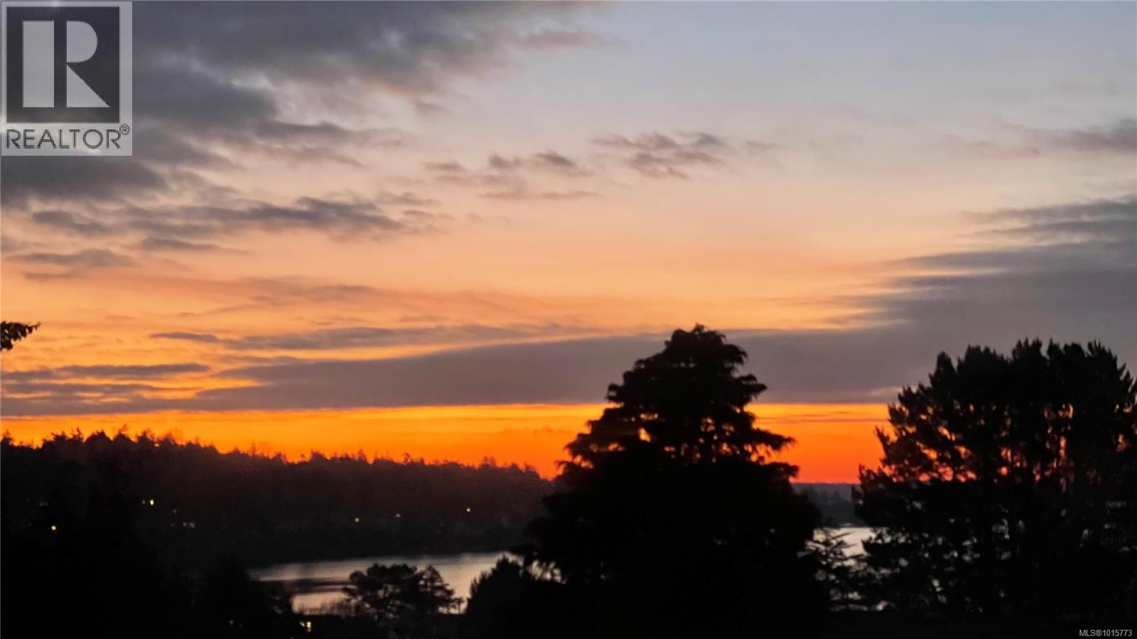  2559 Bermuda Place, Saanich