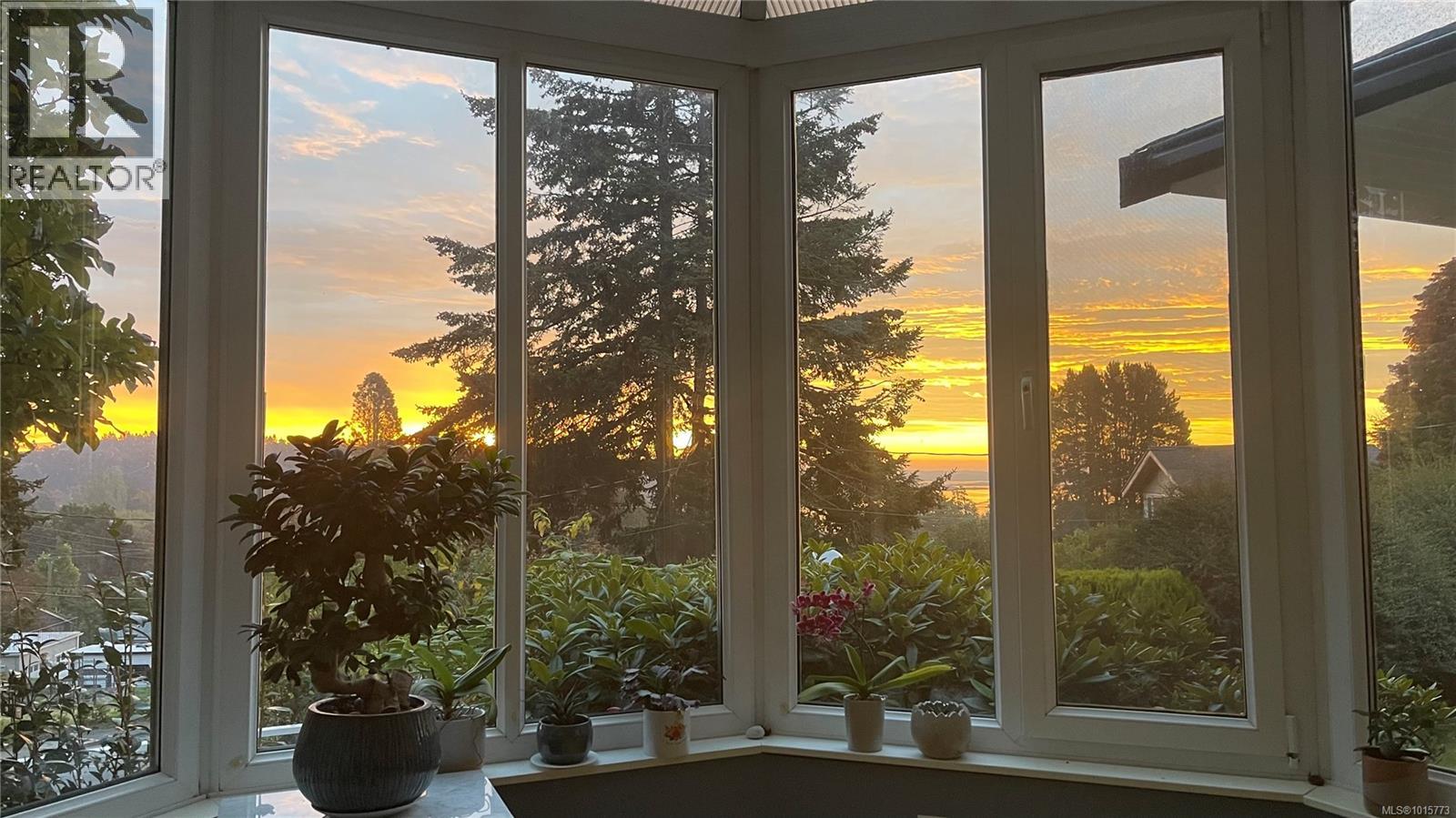  2559 Bermuda Place, Saanich