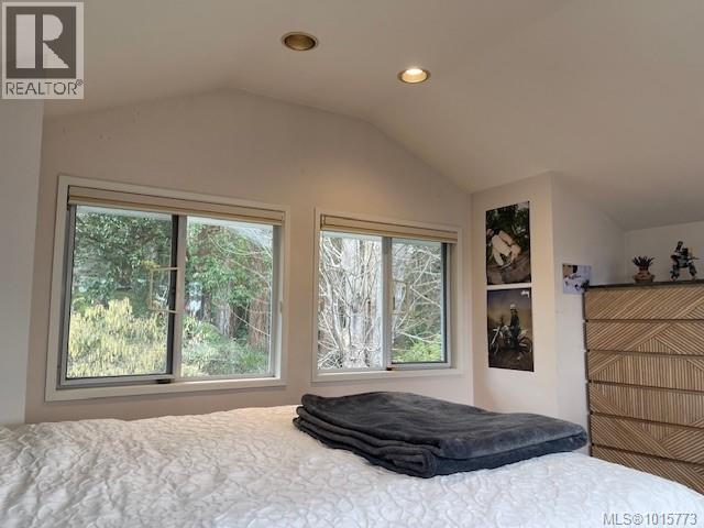  2559 Bermuda Place, Saanich