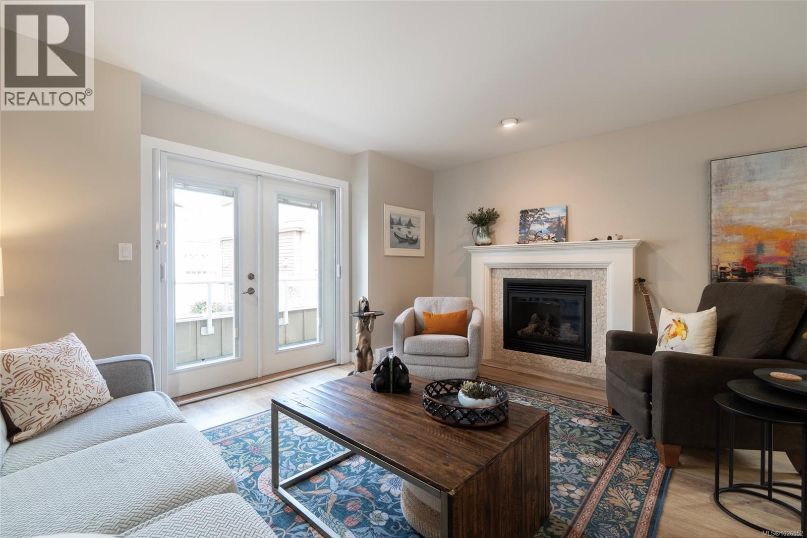  560 Heatherdale Lane, Saanich