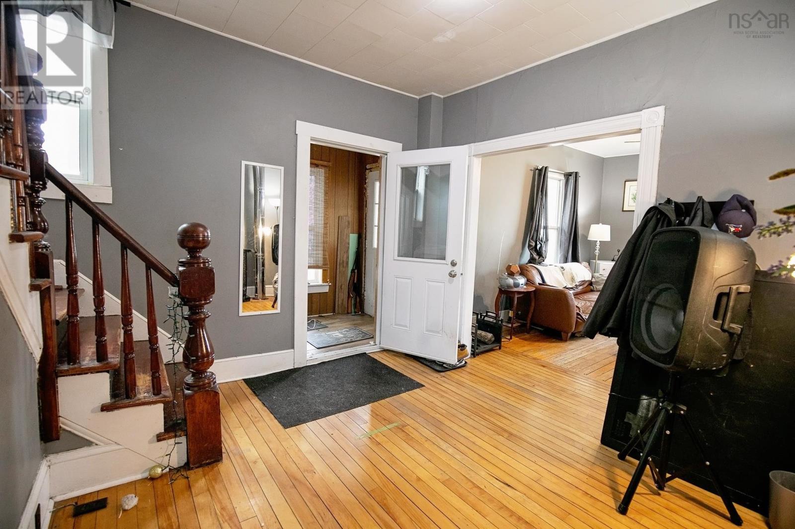 Property 8 of 25 of 29 Wellington Street