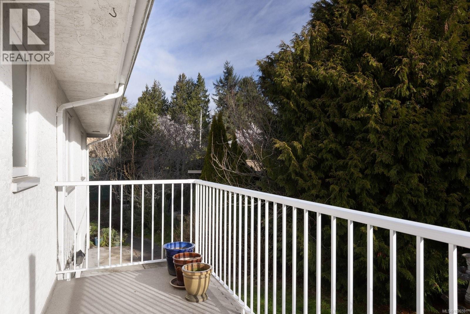  683 Richmond Avenue, Victoria