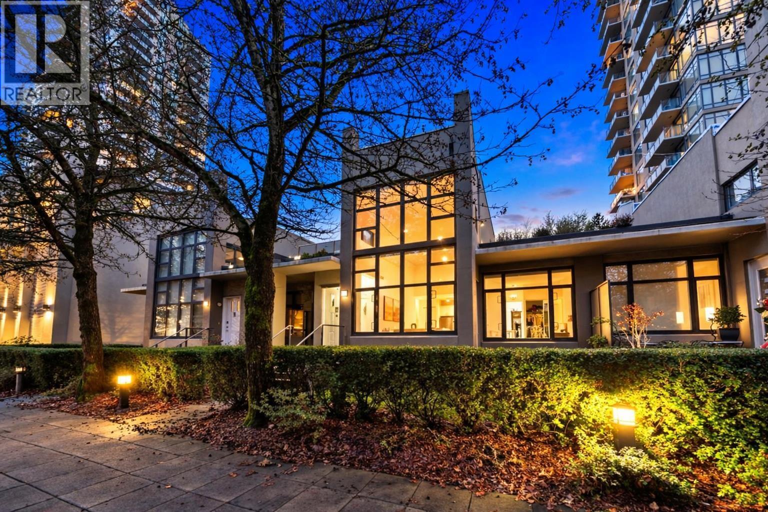 TH23 2345 MADISON AVENUE - Main photo, Burnaby, British Columbia