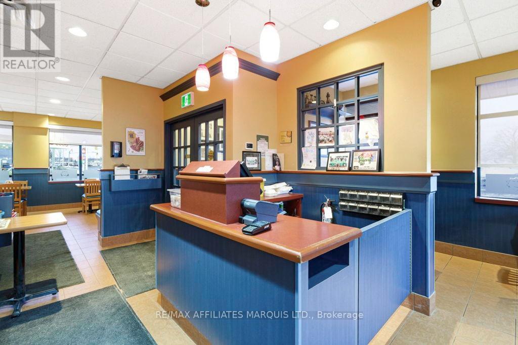 712 Fourteenth photo 3