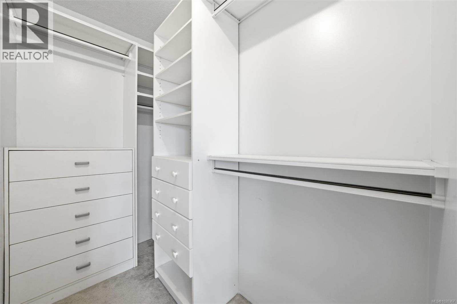 707 Stancombe Pl, Esquimalt