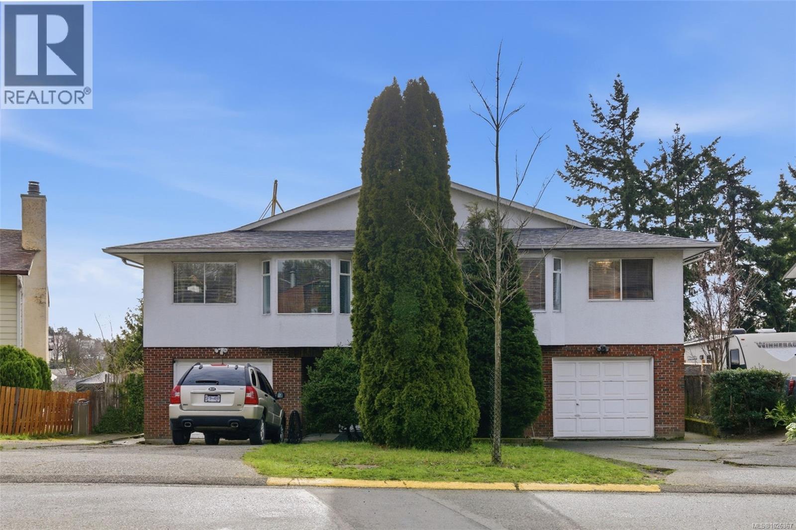 707 Stancombe Pl, Esquimalt