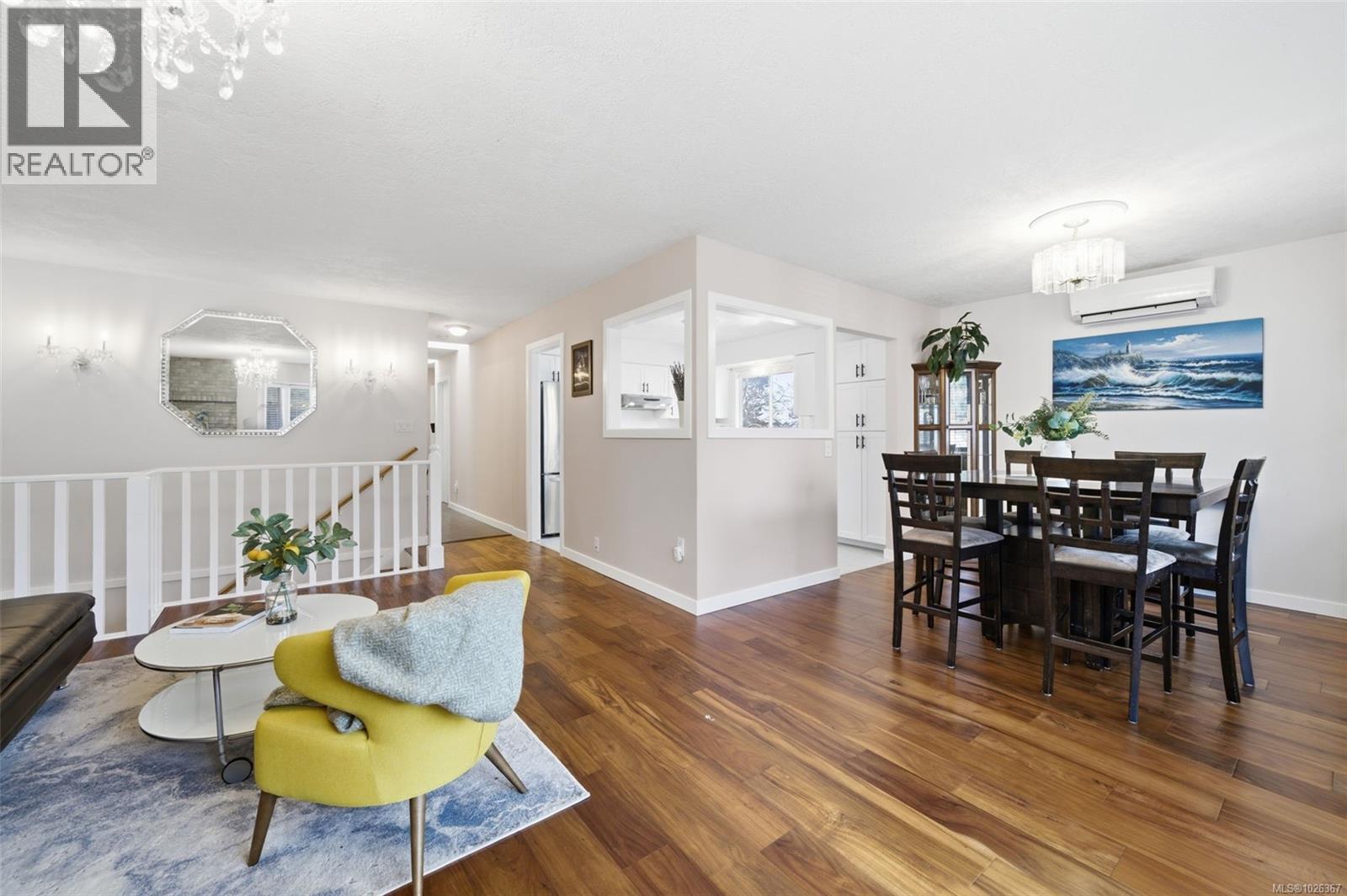 707 Stancombe Pl, Esquimalt