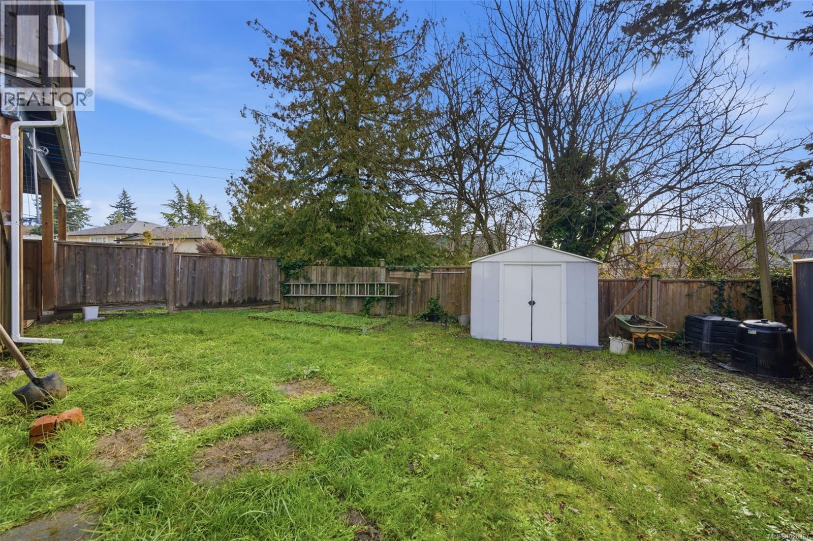 707 Stancombe Pl, Esquimalt