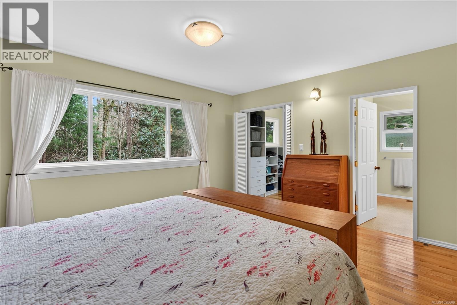 5611 Bates Rd, Courtenay