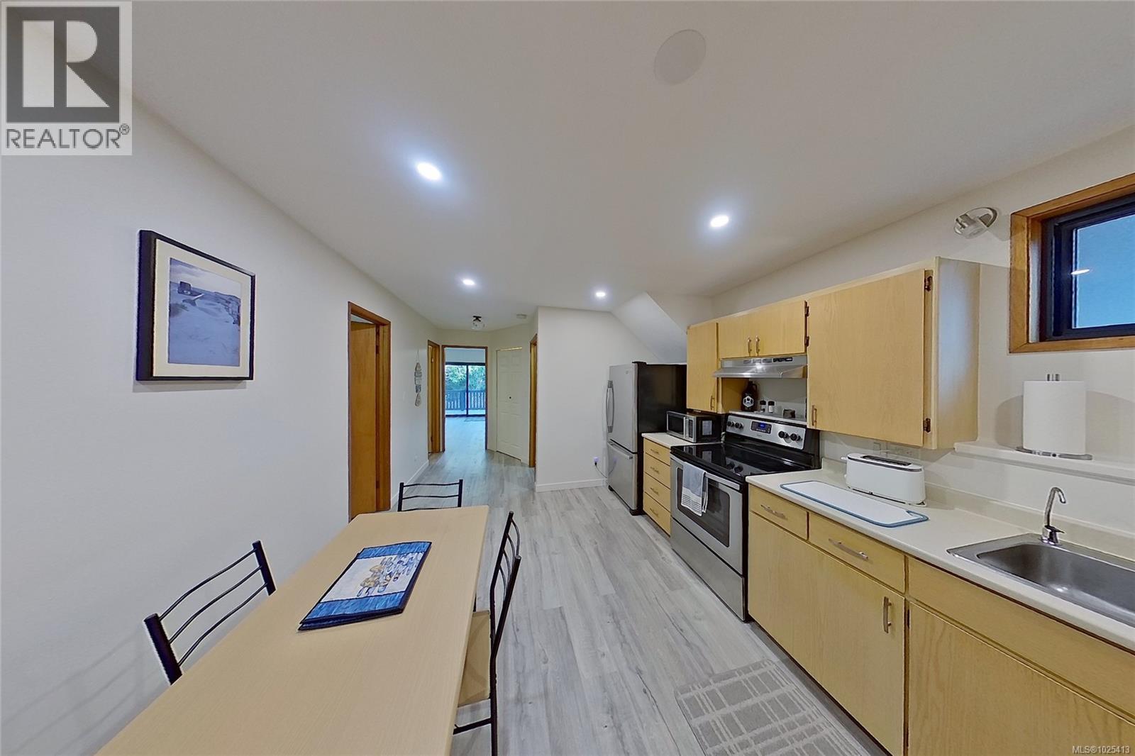 980 NICHOLSON RD - 23