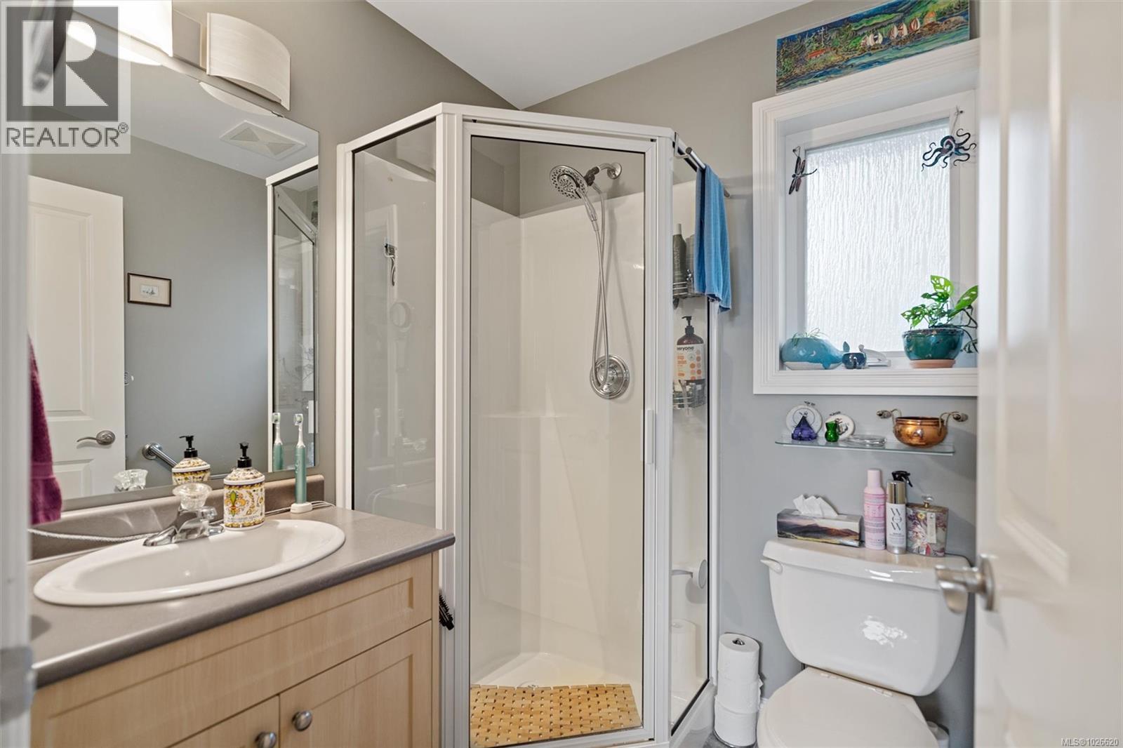 10372 Bowerbank Rd, Sidney