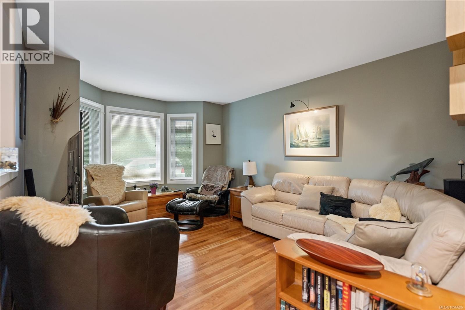 10372 Bowerbank Rd, Sidney