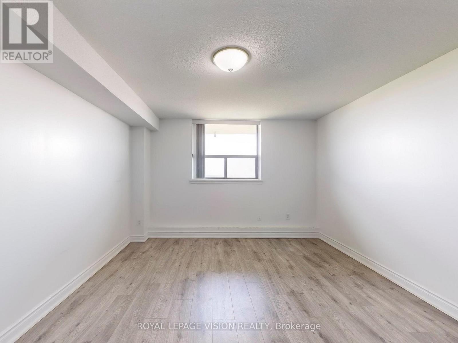 #1714 100 WINGARDEN COURT - 17
