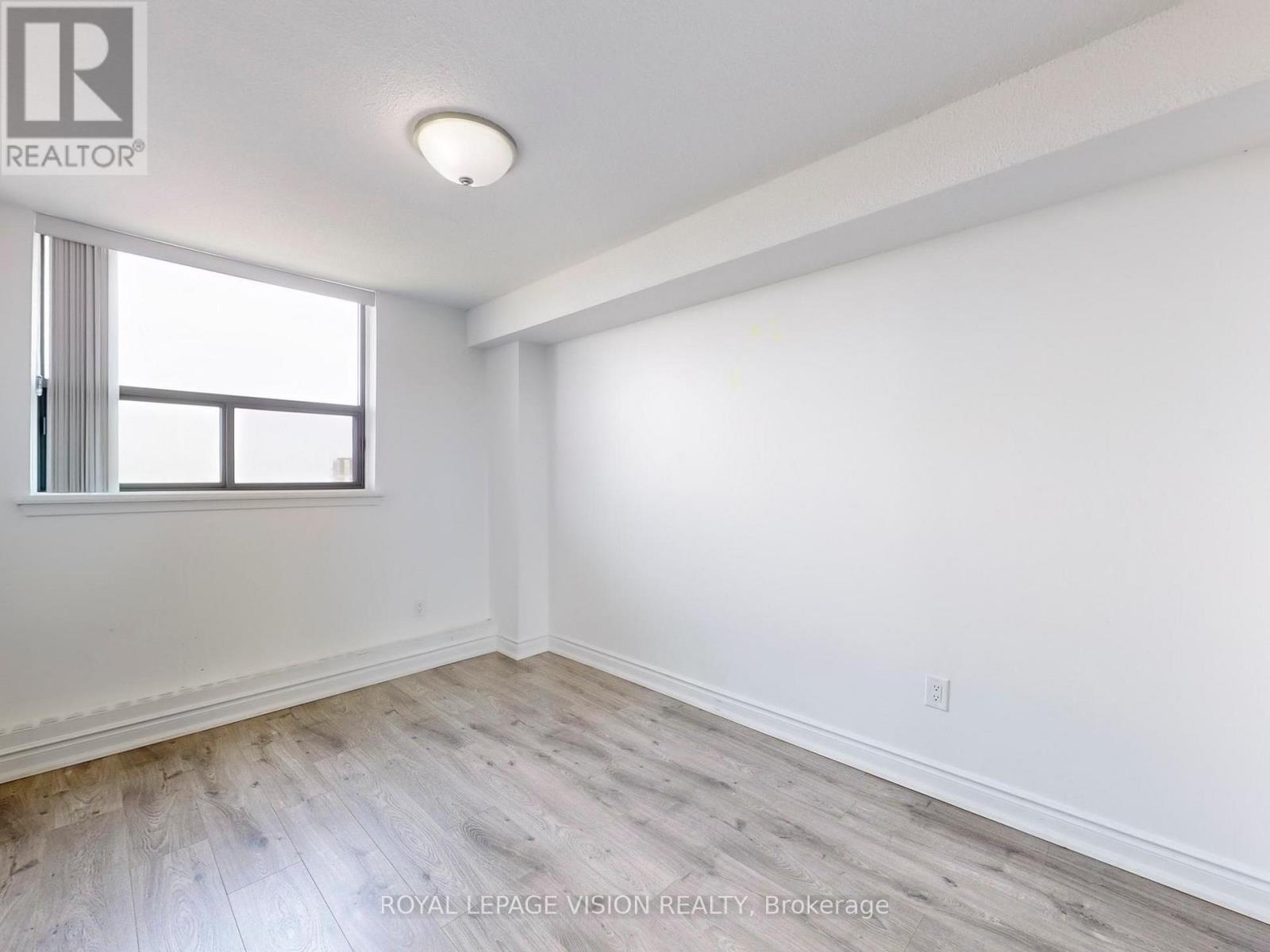 #1714 100 WINGARDEN COURT - 23