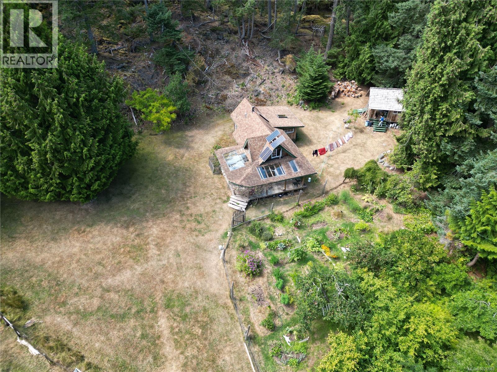 10 Windham Rd, Lasqueti Island