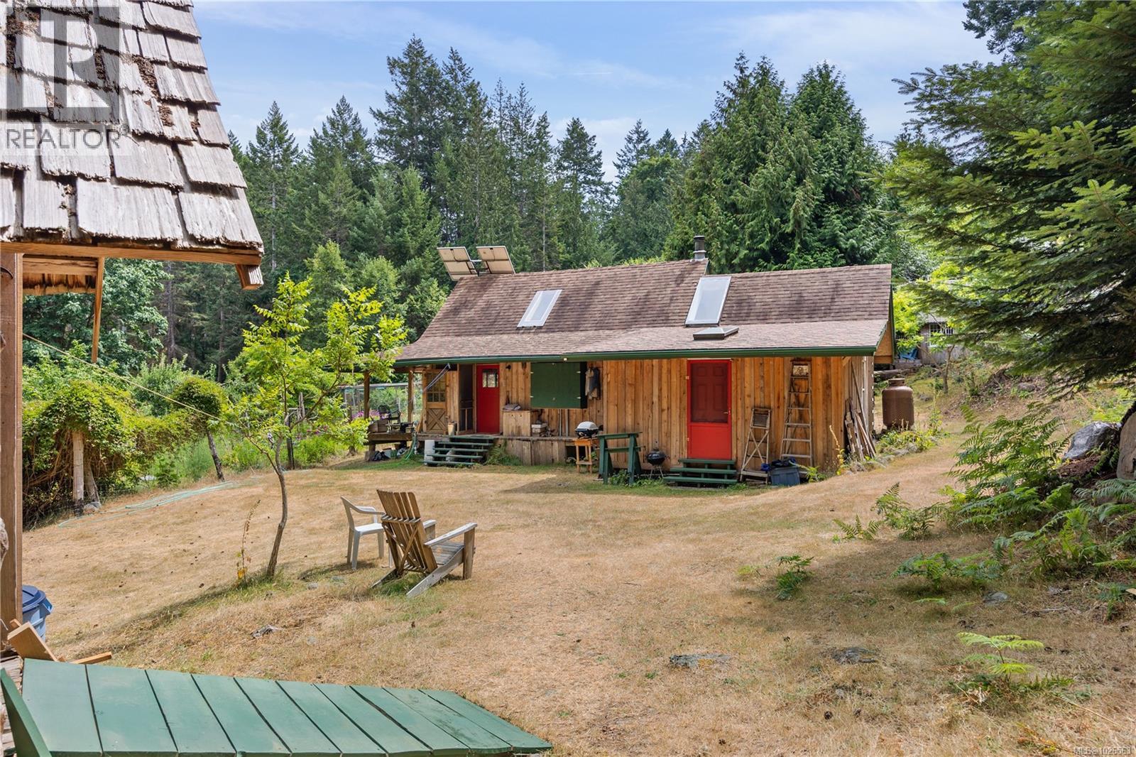 10 Windham Rd, Lasqueti Island