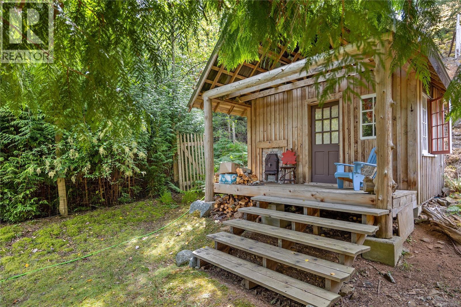 10 Windham Rd, Lasqueti Island