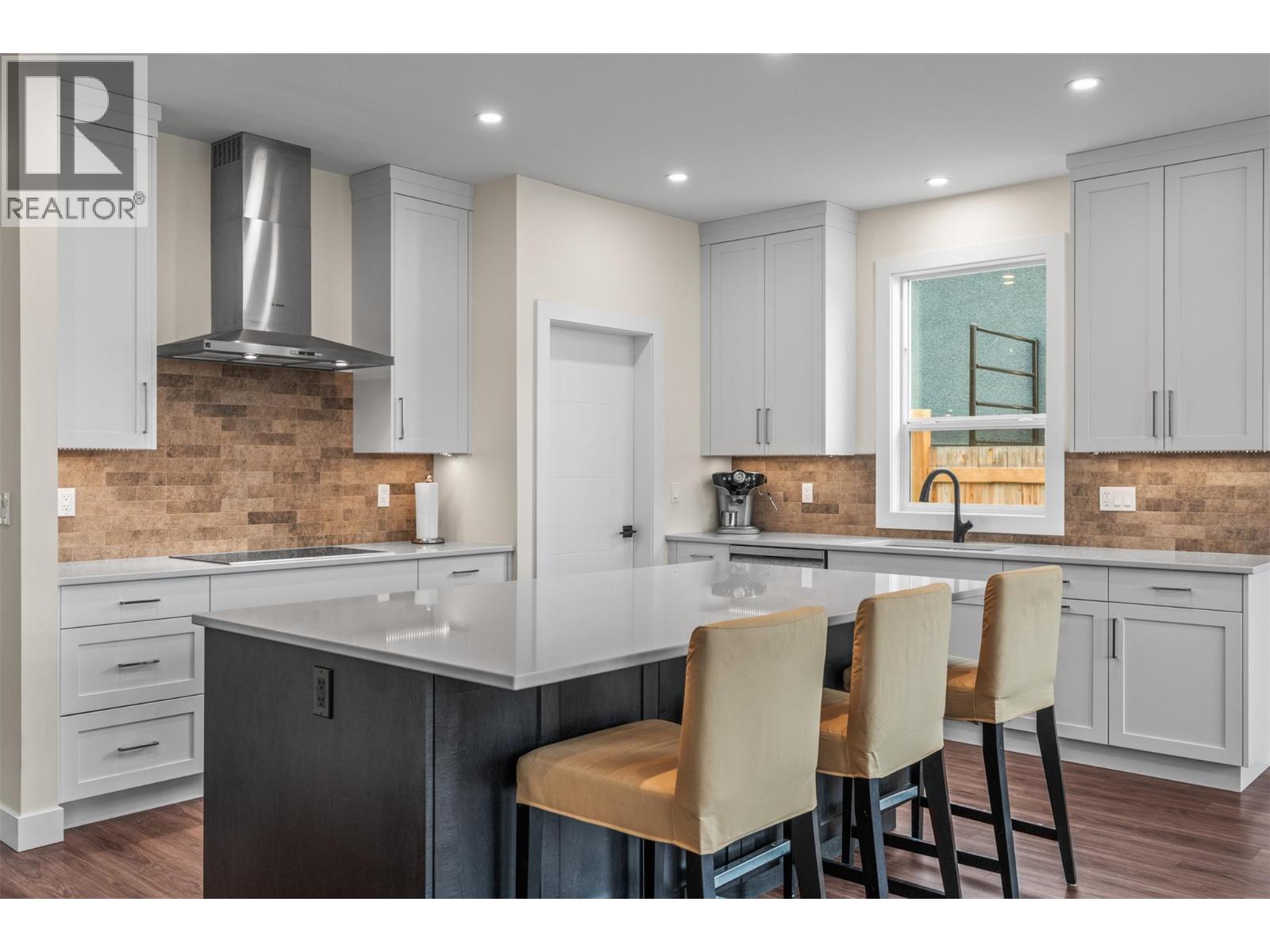 8909 Cherry Lane - 8