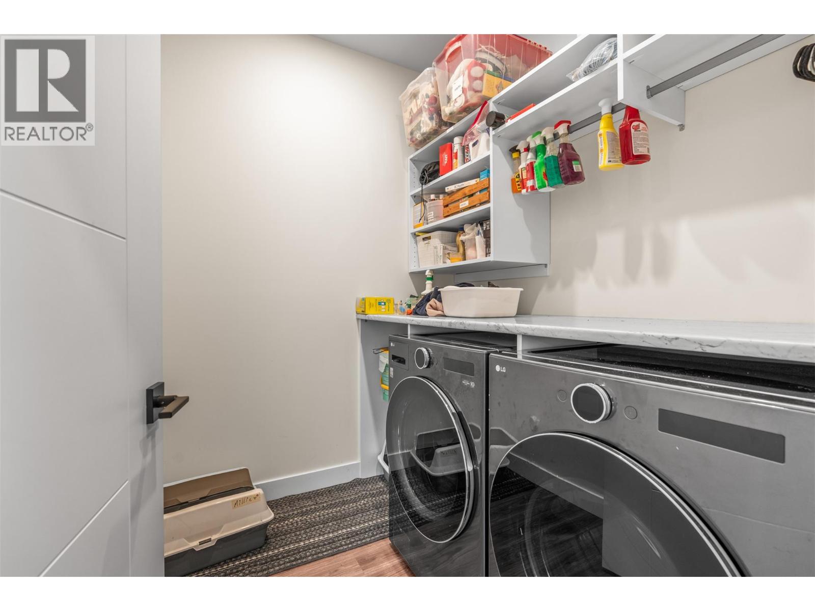 8909 Cherry Lane - 33