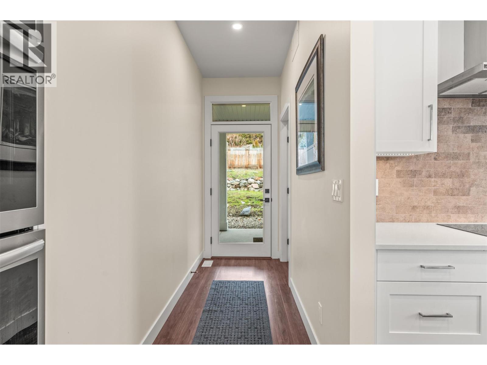 8909 Cherry Lane - 34