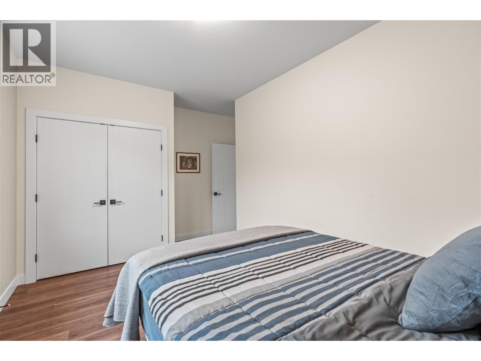 8909 Cherry Lane - 32