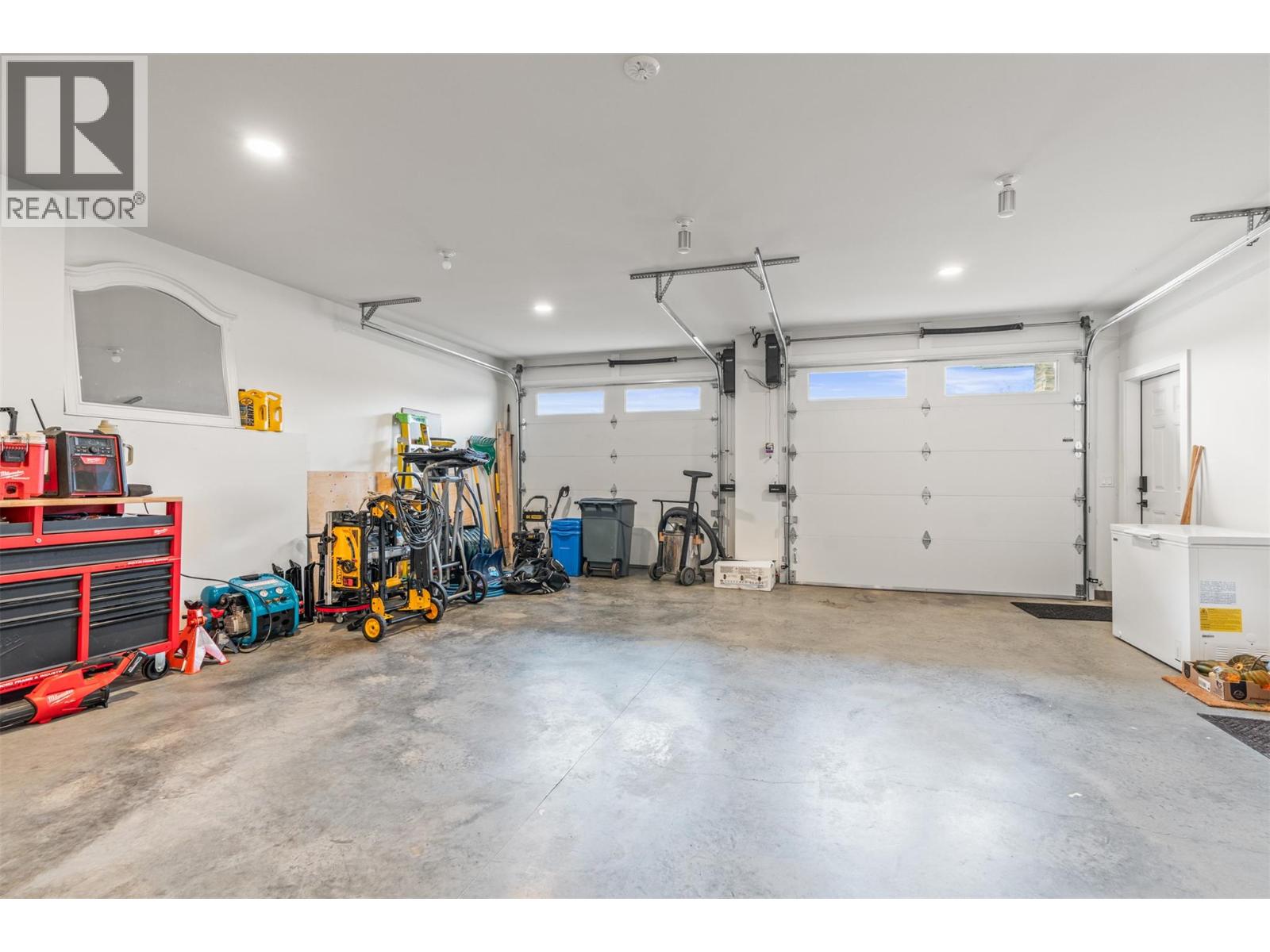 8909 Cherry Lane - 48