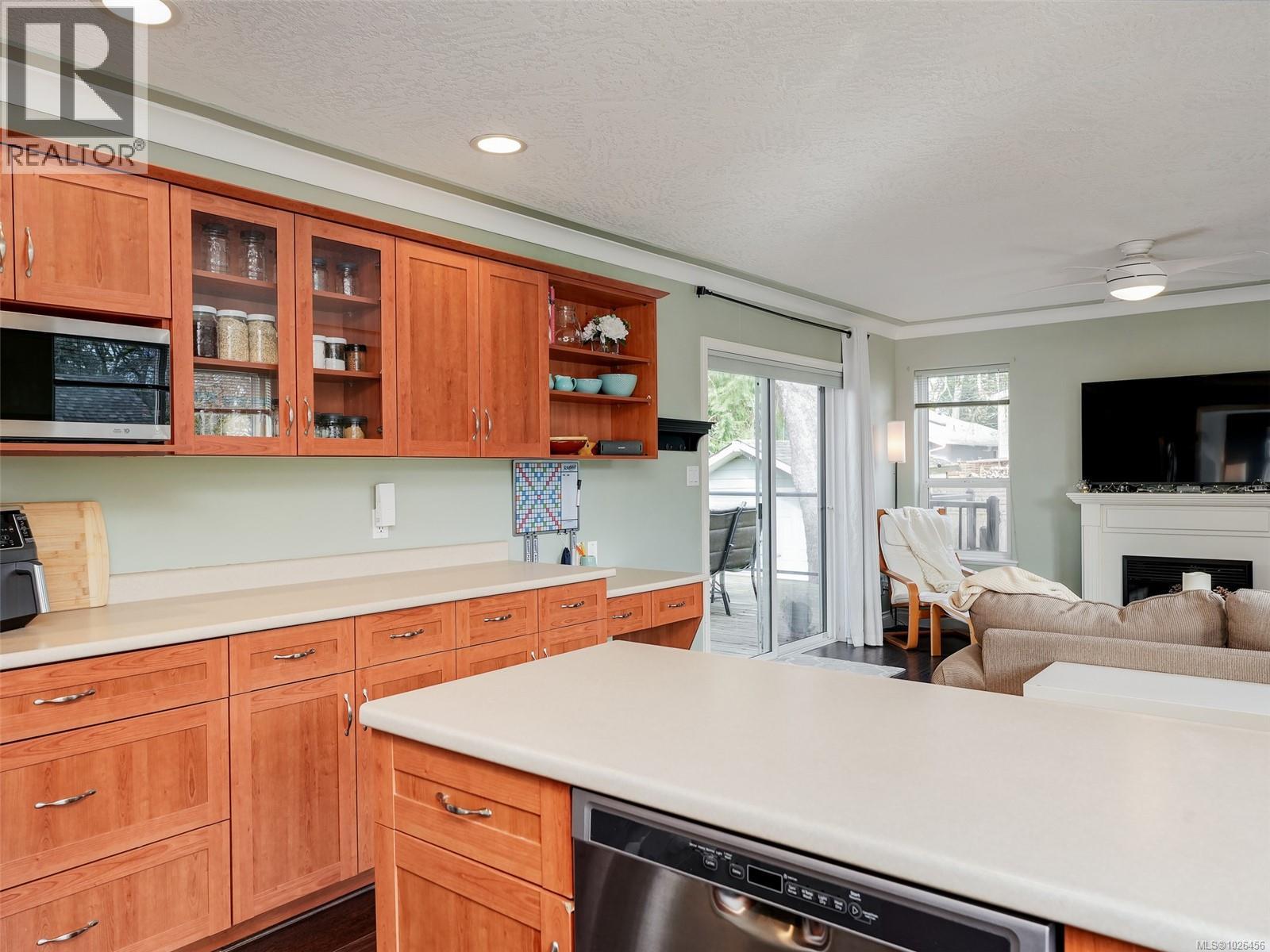 1276 Alan Rd, Saanich