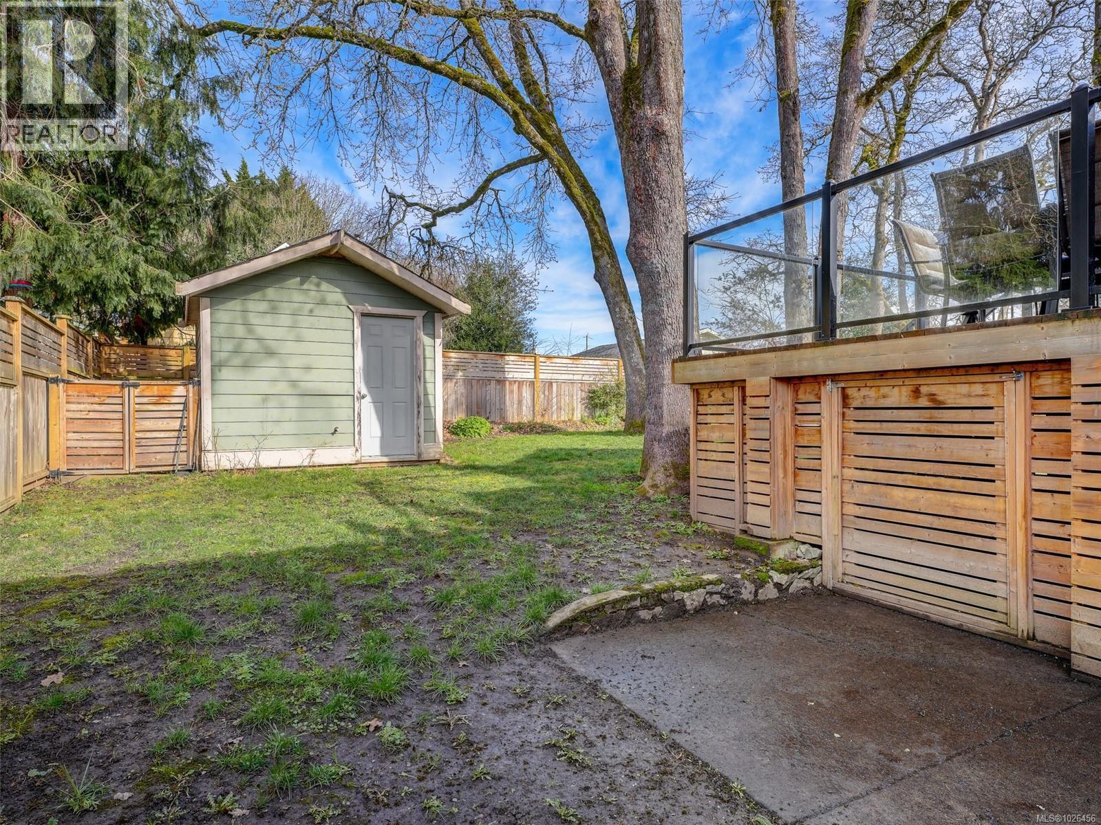 1276 Alan Rd, Saanich