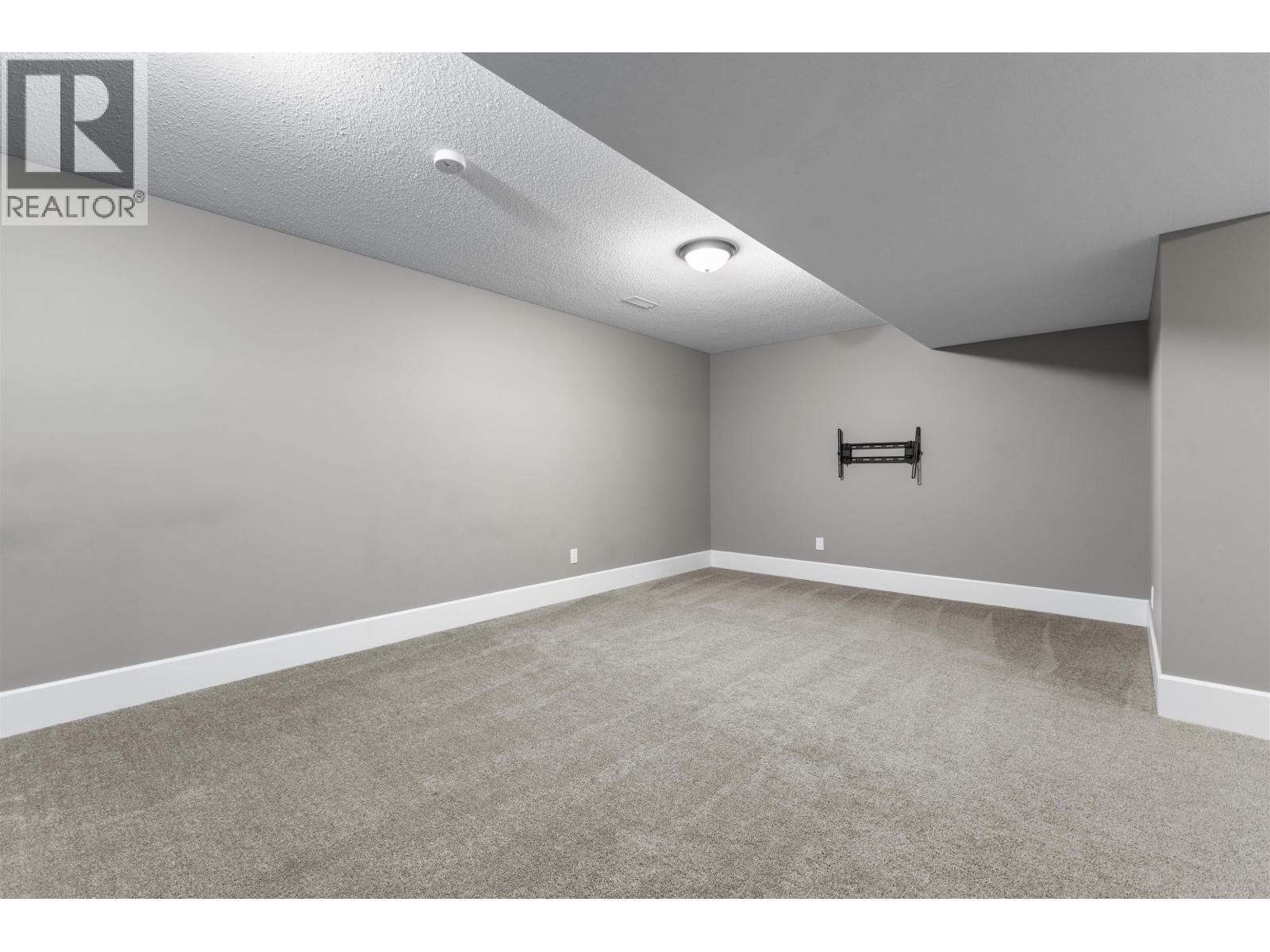 4635 AVTAR PLACE - 30