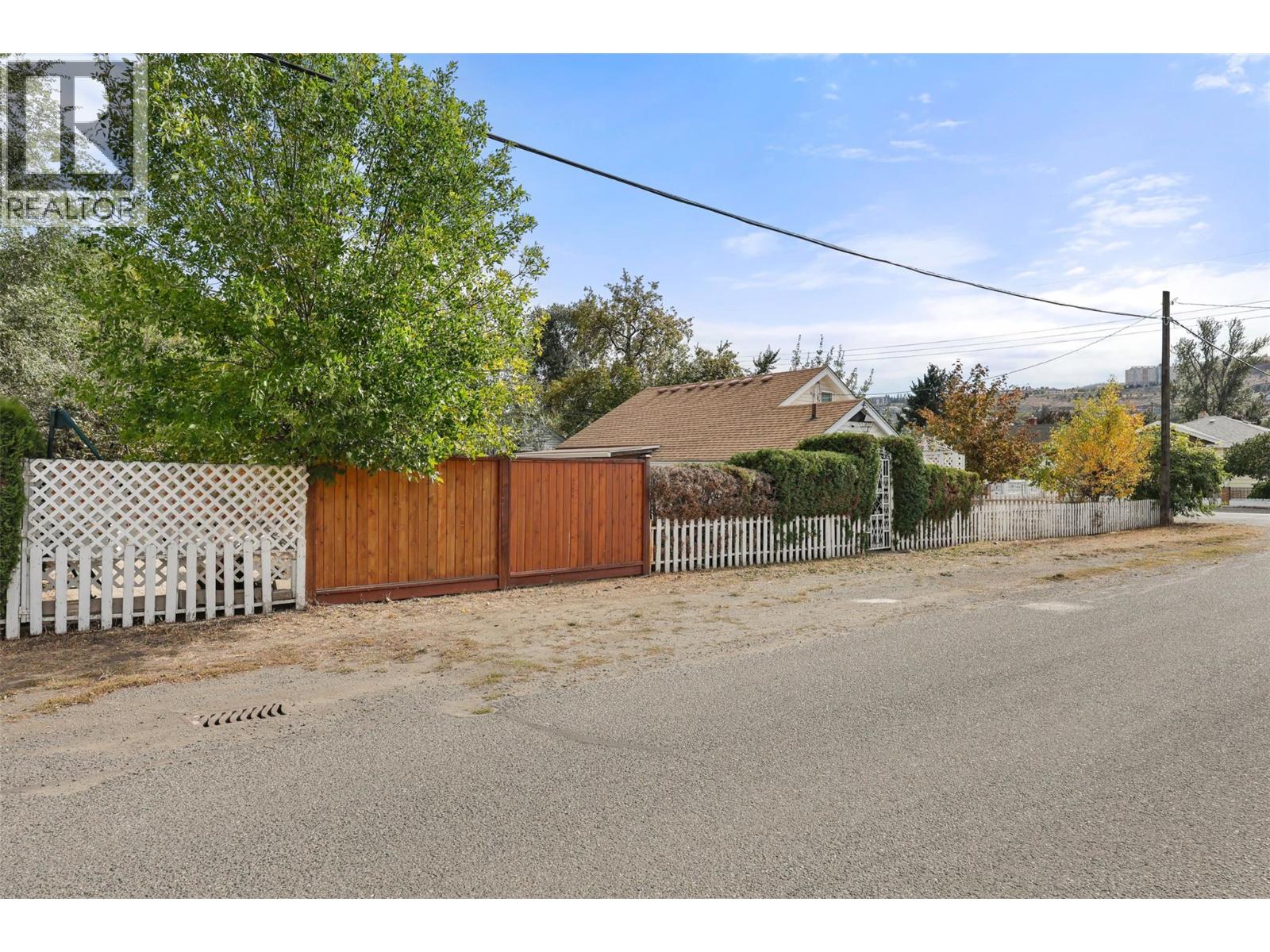 376 Alexander Avenue, Kamloops