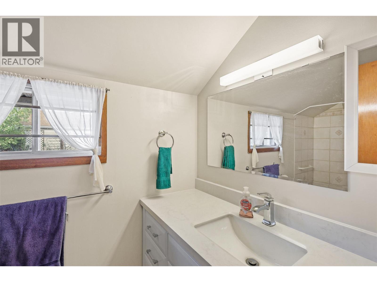 376 Alexander Avenue, Kamloops